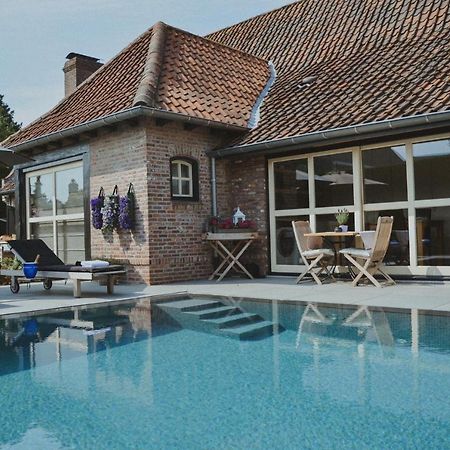 La Maison Des Papillons Deerlijk 外观 照片