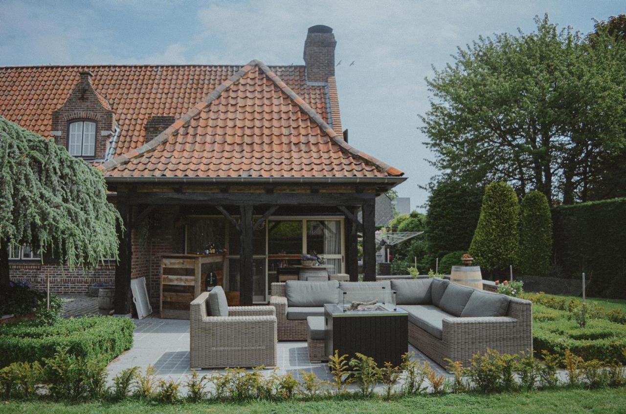 La Maison Des Papillons Deerlijk 外观 照片