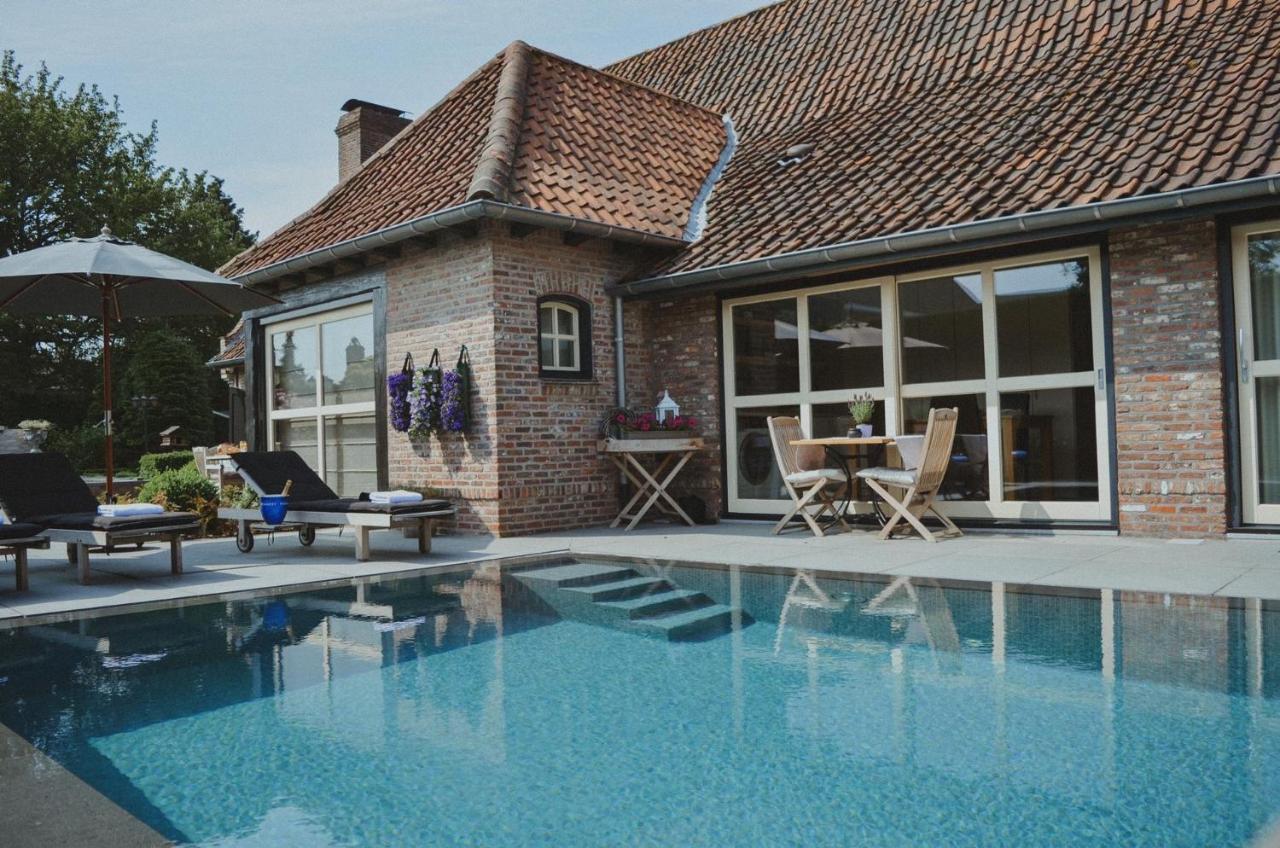 La Maison Des Papillons Deerlijk 外观 照片